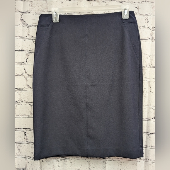 Loft navy blue skirt - Picture 5 of 7